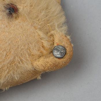 Three teddybears one marked Steiff, first half of the 20th century.