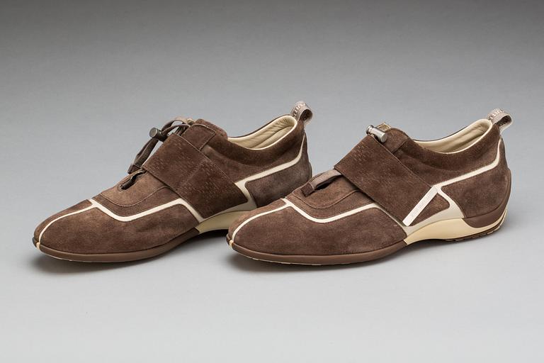 SKOR, Louis Vuitton.