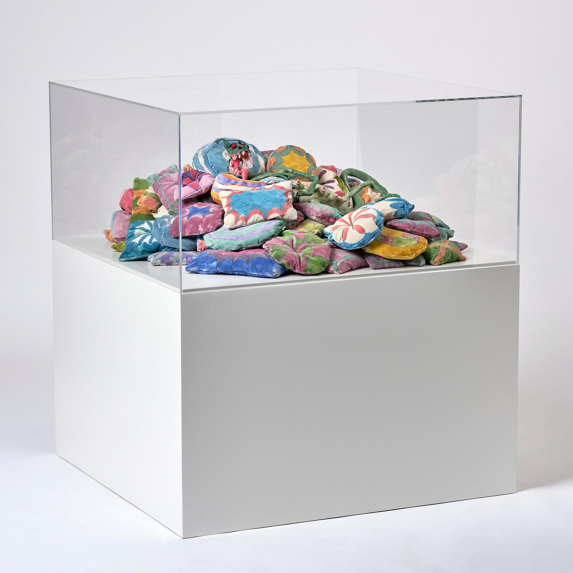 Nathalie Djurberg & Hans Berg, "Dragon on Pillows".