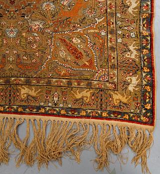 A rug, a semi-antique Turkish souf, ca 185 x 122-133 cm (as well as 1 cm flat weave at the ends).