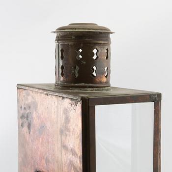 Spotlight, first half of the 20th century.