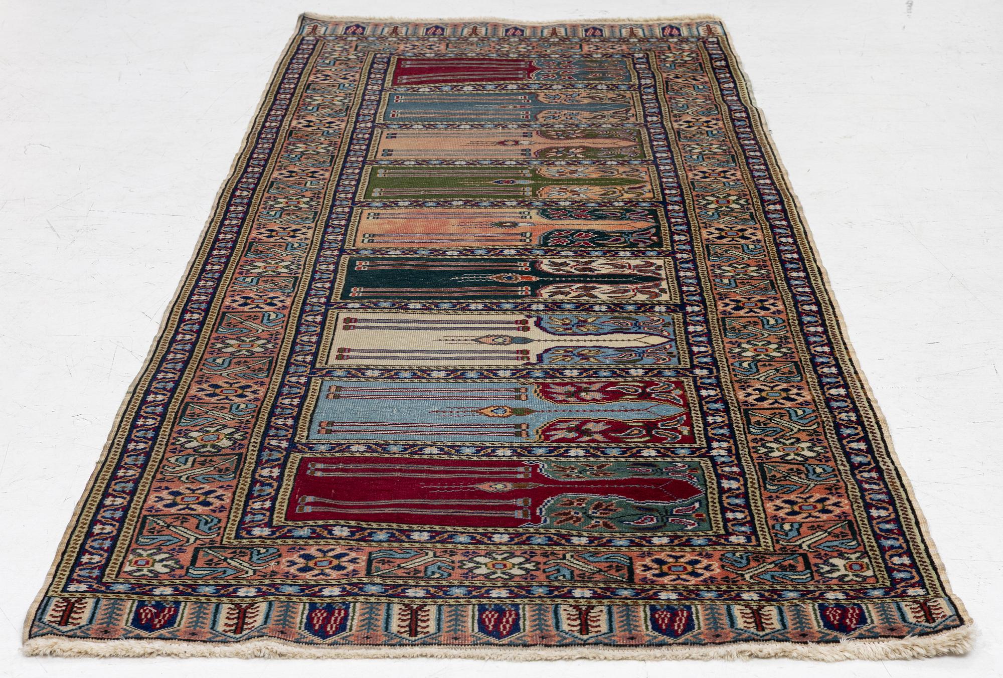 Gallery carpet, semi-antique Kayseri Saf, approx. 220 x 87 cm.
