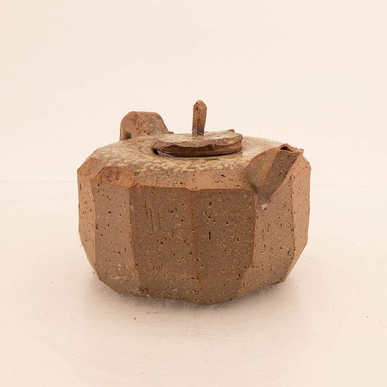 Gösta Grähs, a signed stoneware tea pot own workshop.