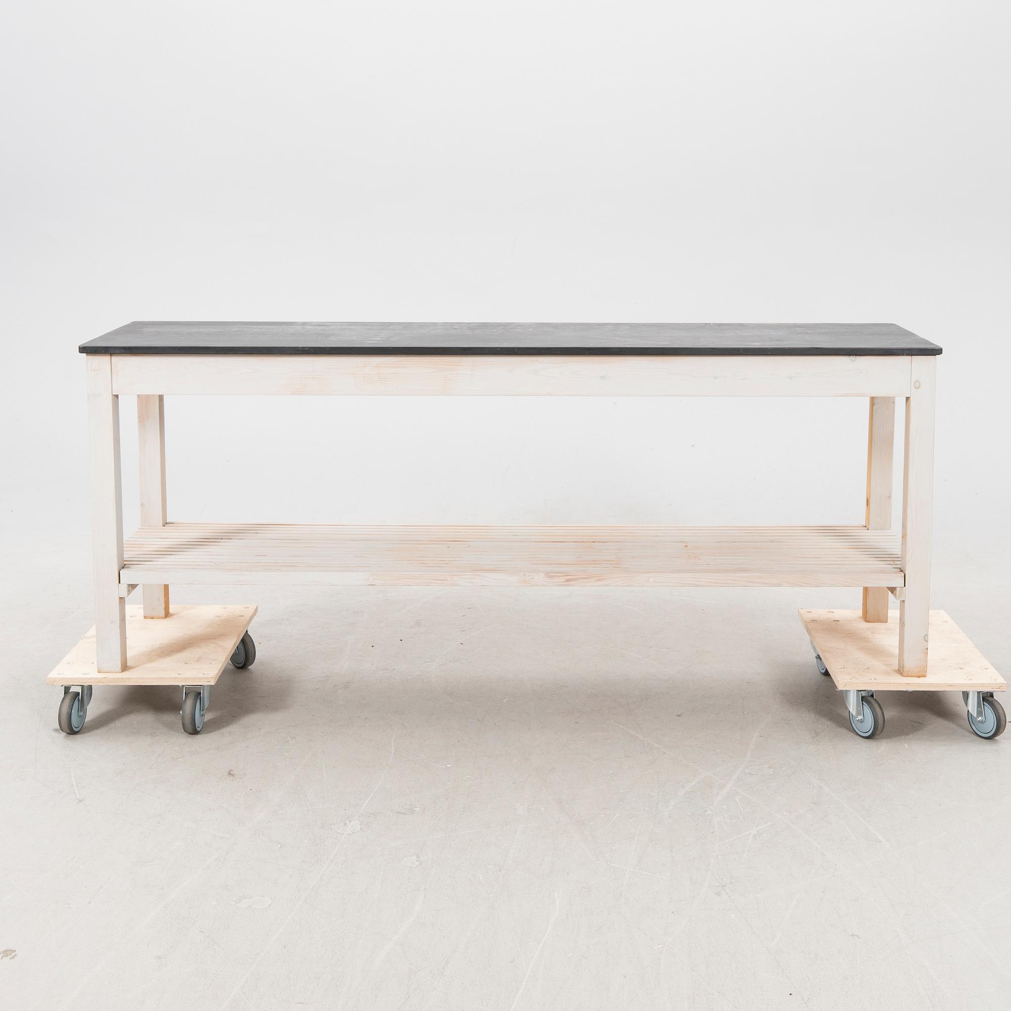 Sideboard 1900-talets andra hälft.