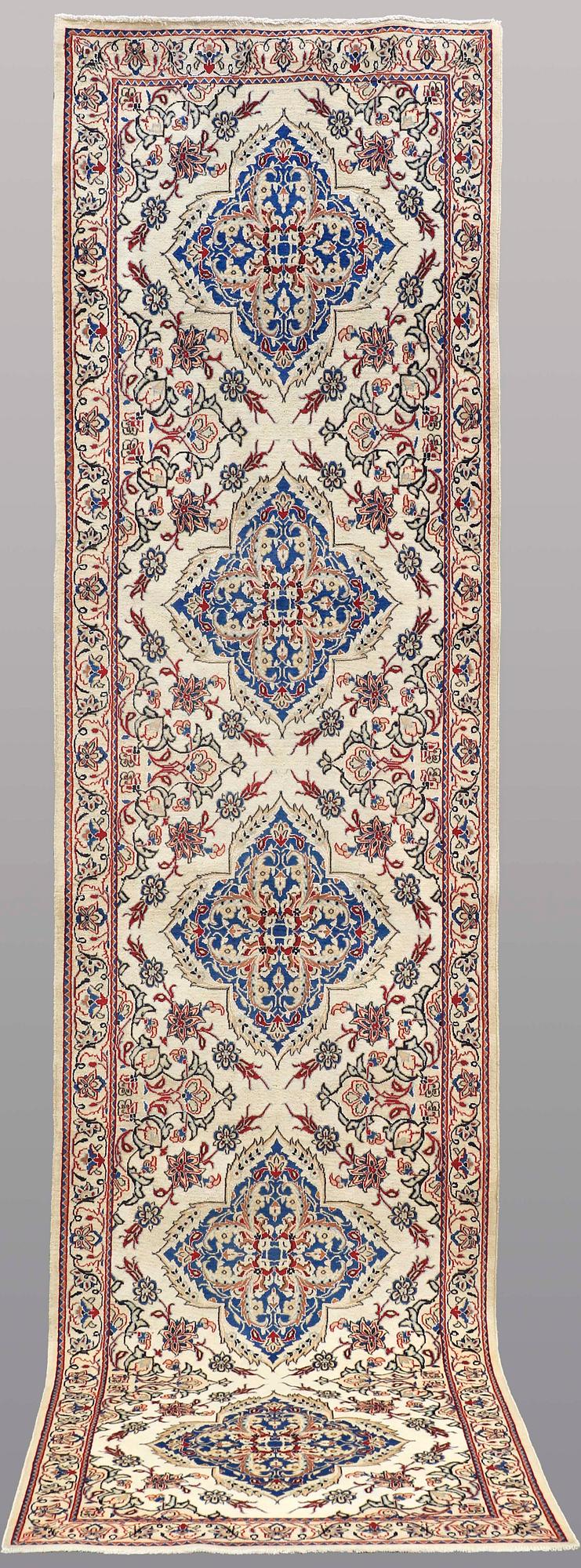 GALLERIMATTA, Nain s.k 9 LAA,  ca 380 x  97 cm.