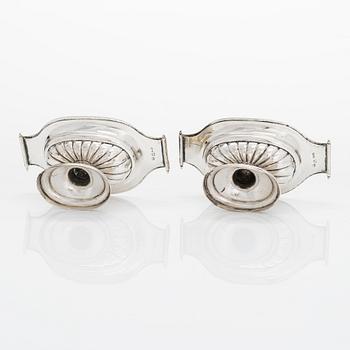 Adolf Fredrik Granfelt, saltkar, ett par, silver och förgyllt silver, Borgå (AFG verksam 1827-54).