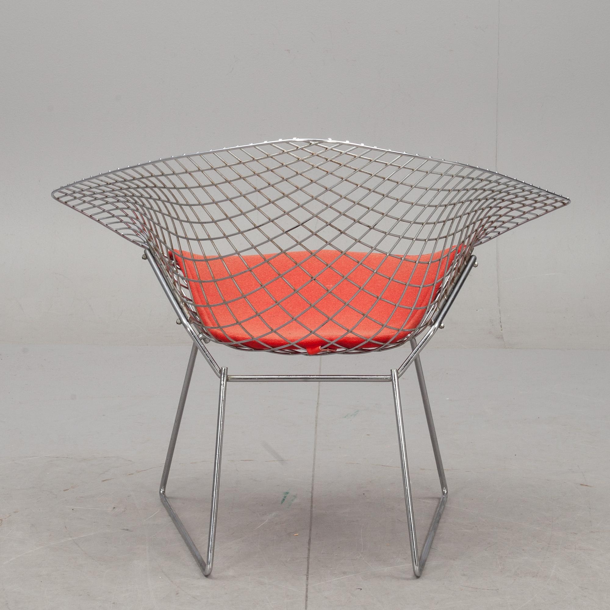 KARMSTOL, "Diamond Chair", design Harry Bertoia.