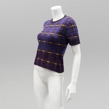 Top by Yves Saint Laurent, "Variation", french size M.