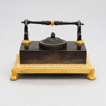 An ink stand from around 1810-1820, presumably from France.