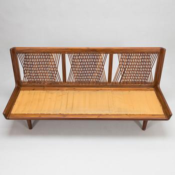 Carl Gustaf Hiort af Ornäs, a mid-20th century 'Studio' sofa for  Hiort Tuote Puunveisto Oy - Träsnideri Ab.