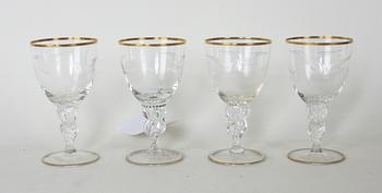 SERVISDELAR, ca 130 delar. Glas och porslin, Bing & Gröndahl "Måsen".