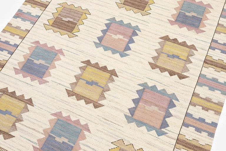 Märta Måås-Fjetterström, a carpet 'Ljusa plador', flat weave, c. 262 x 162 cm, signed AB MMF.