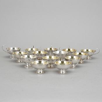 PUNSCHKOPPAR, 14 st. Silver, K & EC, Göteborg och GAB, Stockholm, bl a 1965. Vikt ca 489 gram.