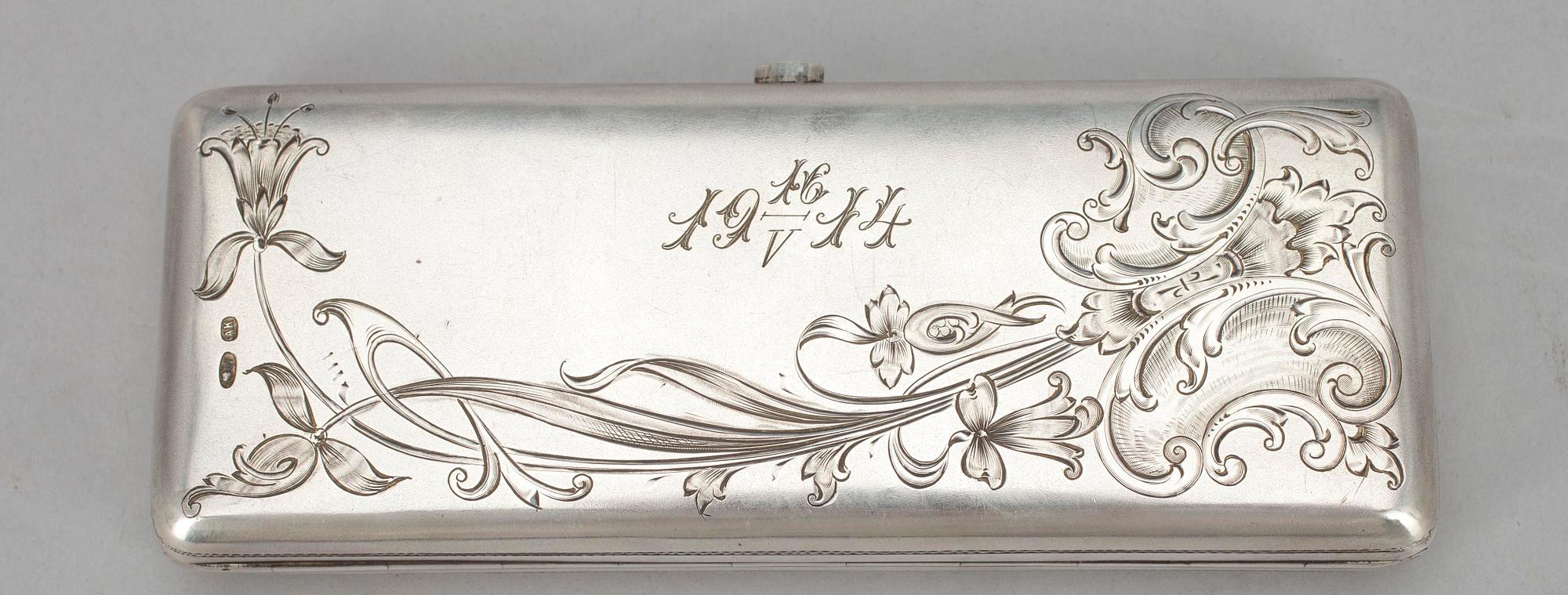 BÖRS, silver, guld. Stämplad AK St. Petersburg 1907-17.  Vikt. ca 179 g.