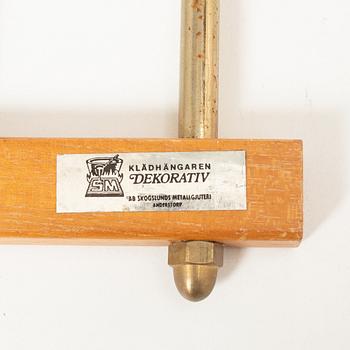 Two 'Dekorativ' clothes hangers, Skoglunds metallgjuteri, Anderstorp, 1950s/60s.