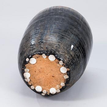 LARGE URN, ceramic, China, late 20th century.