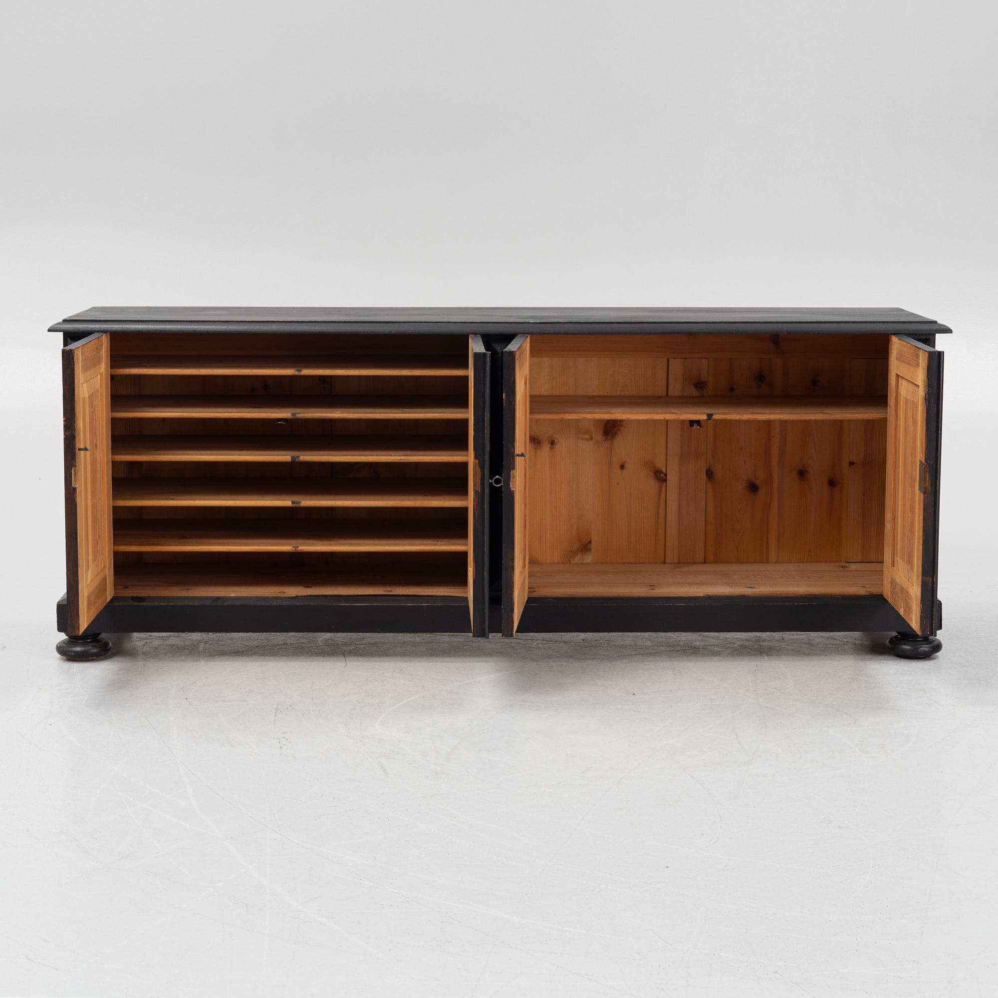 Sideboard, tidigt 1900-tal.