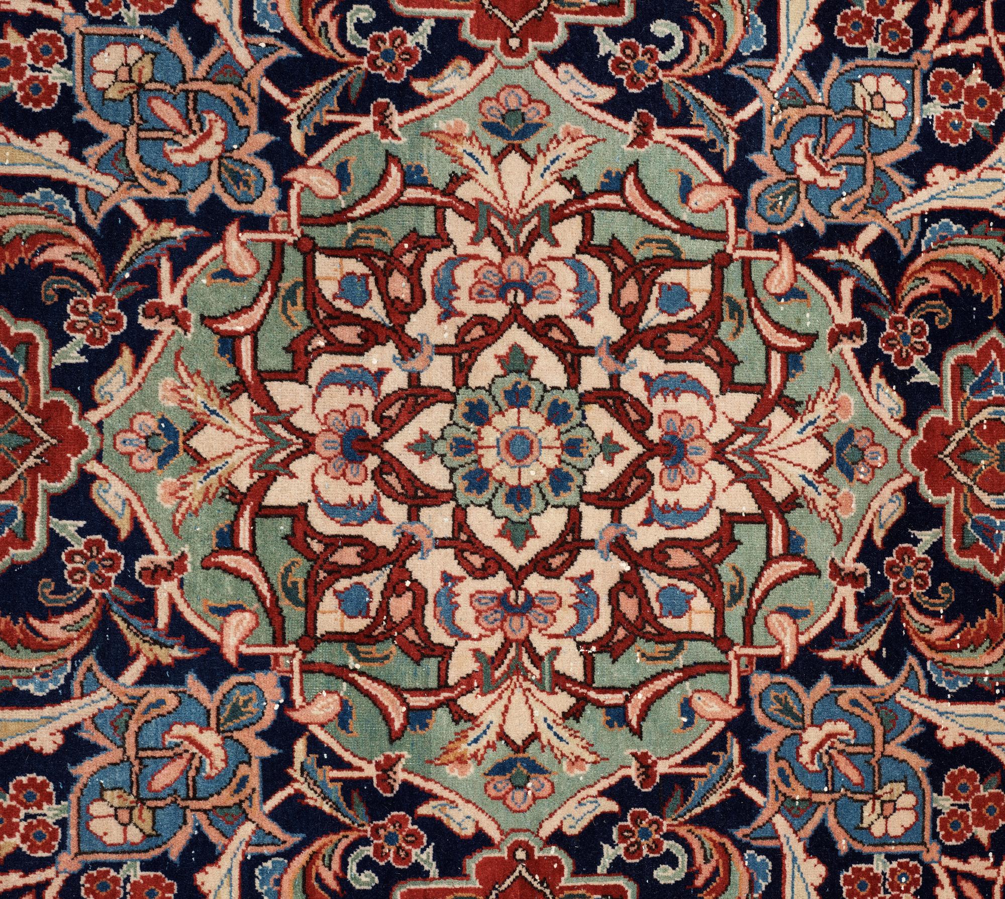 SEMI-ANTIQUE KASHAN. 441,5 x 315,5 cm.