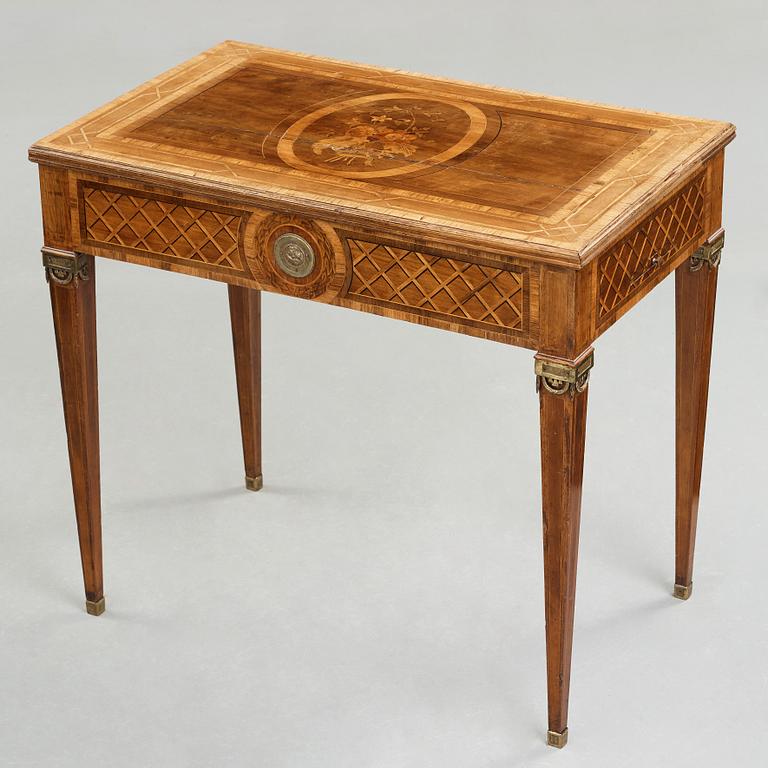 A Gustavian late 18th century occasional/games table by Gottlieb Iwersson (master in Stockholm 1778-1813), not signed.