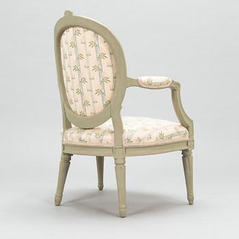 A Gustavian armchair by Johan Erik Höglander, master in Stockholm 1777-1813. Signed IEH.