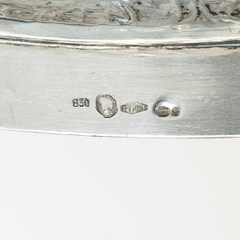 An Italian siiver Rococo style tray, Italy 1934–1944, with Swedish import mark.