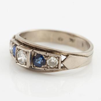 Ring 18K vitguld med safirer och briljantslipade diamanter.