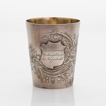 Alexander Fuld, a parcel-gilt beaker, Moscow 1895. In an oak case marked I.E. Morozov St. Petersburg.