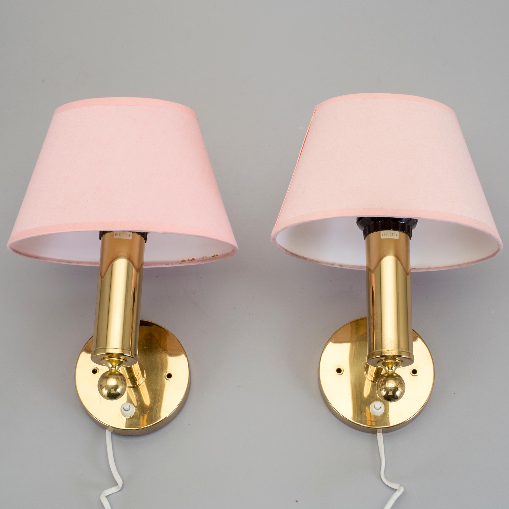 VÄGGLAMPOR, 1 par, mässing, Bergboms, 1900-talets andra hälft.