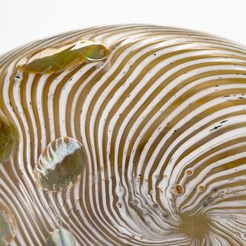 Oiva Toikka, an artglass bowl, signed Oiva Toikka Nuutajärvi Notsjö.