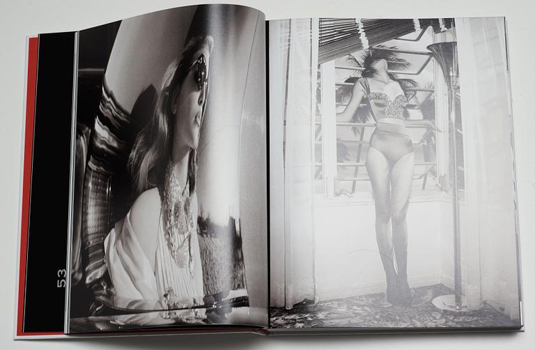 Albert Watson, Book, "UFO (Unified Fashion Objectives)".