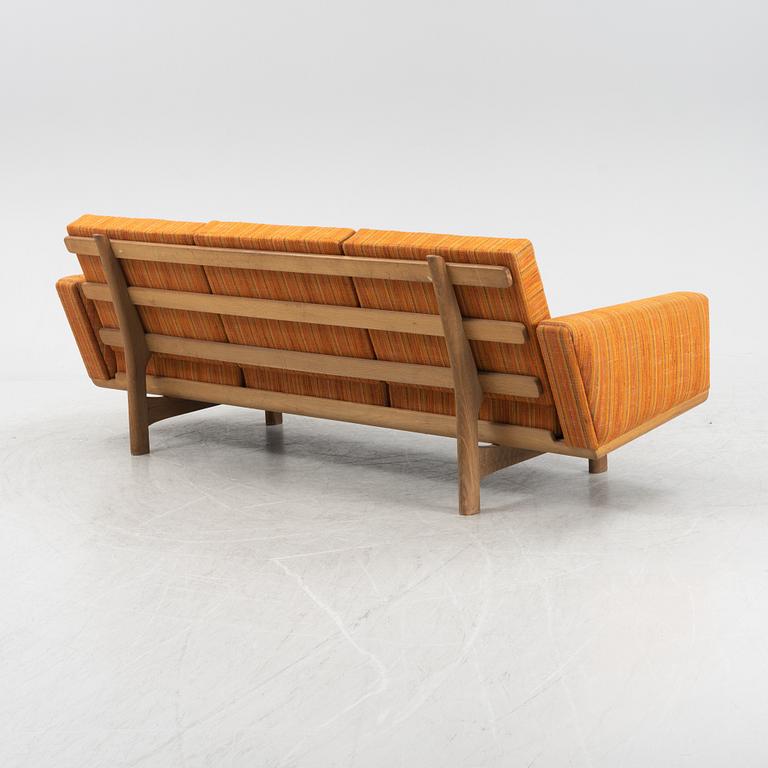 Hans J Wegner, soffa, modell "GE-236", Getama, Danmark.