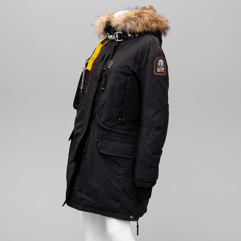 a Parajumpers W Kodiak parka, size XL.