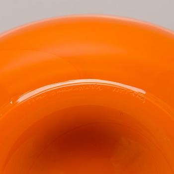 TIMO SARPANEVA, a bowl from Heal's series, signed Timo Sarpaneva, Iittala.
