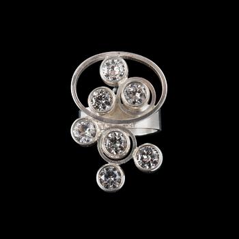 351. Elis Kauppi, A RING, silver with rock crystals, "Mountain stream", Kupittaan Kulta 1960´s. Weight 14 g.