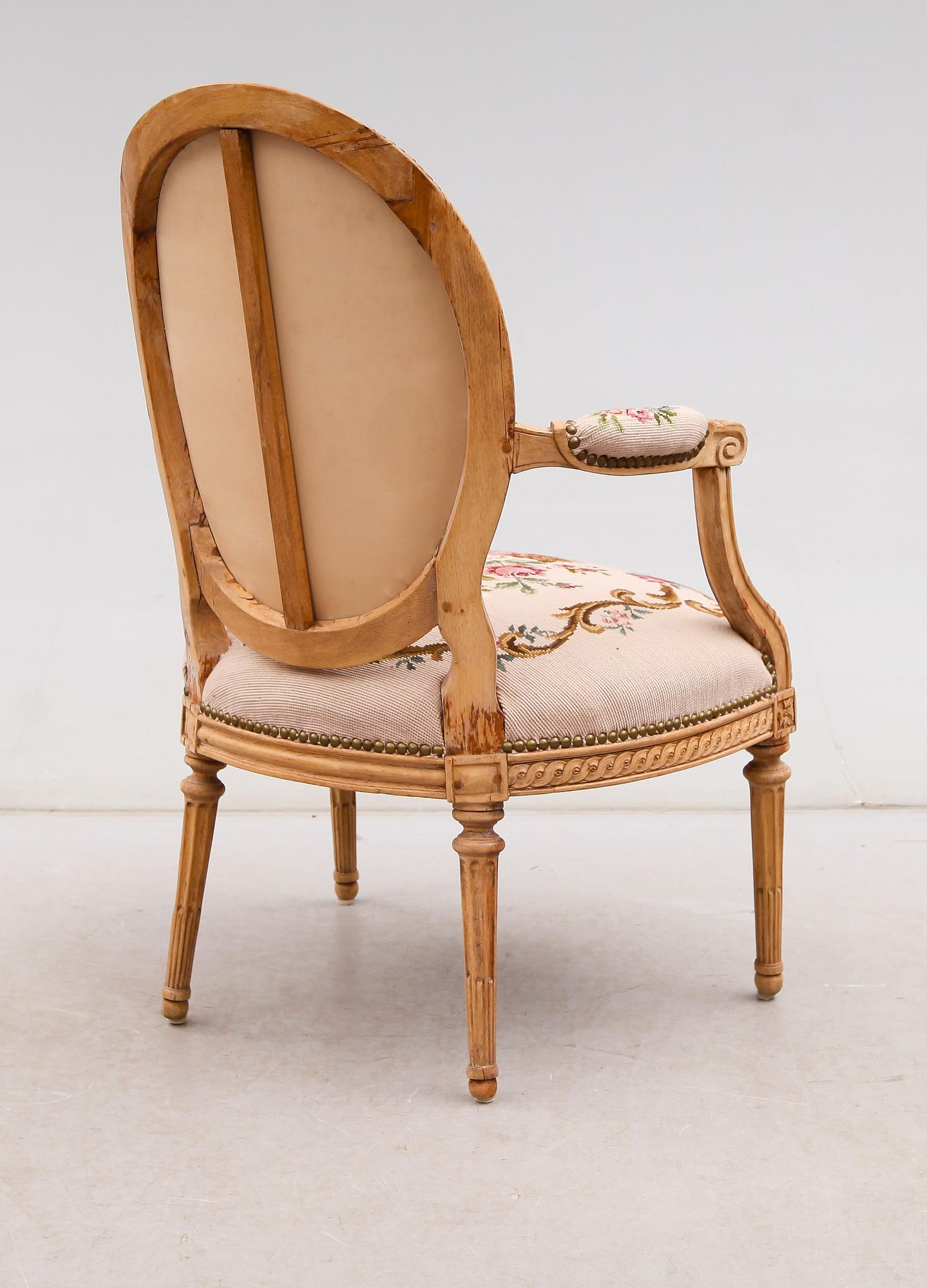 KARMSTOL, Frankrike, Louis XVI-stil, 1800/1900-tal.