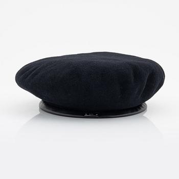 Gucci, a black wool beret, size S.