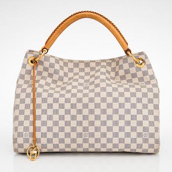 Louis Vuitton, an 'Artsy MM' handbag.