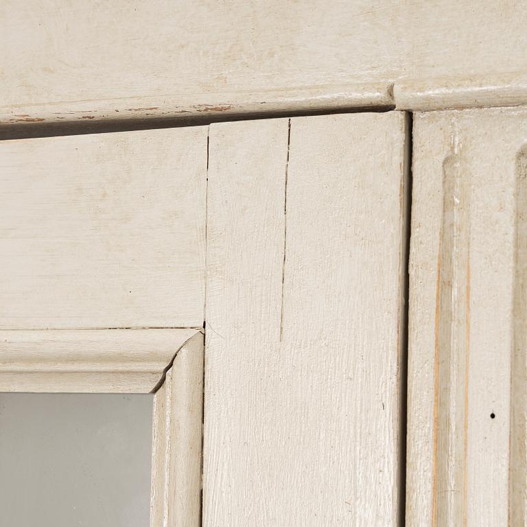 Display cabinet, early 20th century.