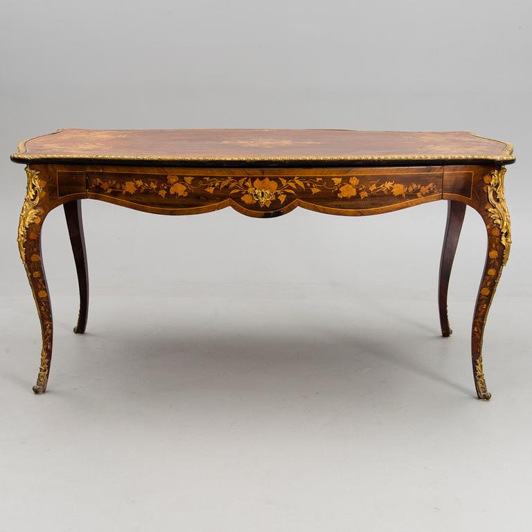 SKRIVBORD, 1800-talets senare hälft.