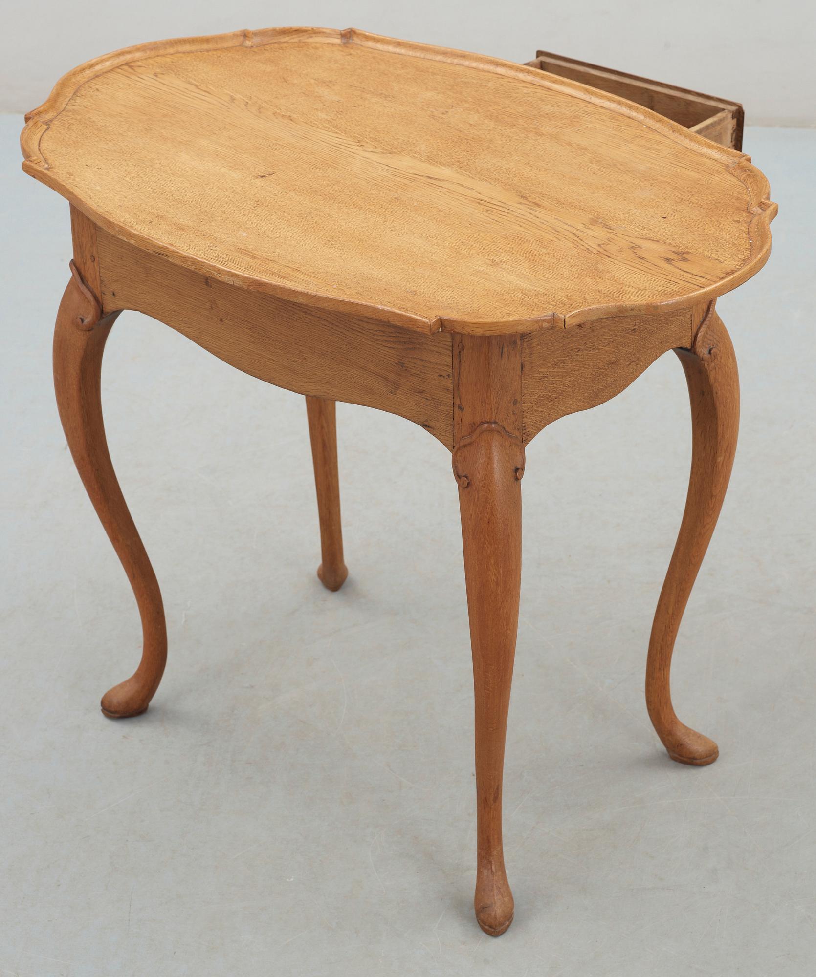 BORD, rokoko, 1700-talets andra hälft.