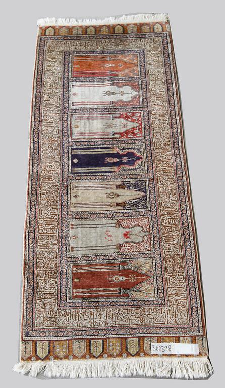 MATTA, Kayseri Saff, silke, old. 218 x 92.