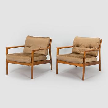 Folke Ohlsson, a pair of armchairs 'USA 75' Dux.