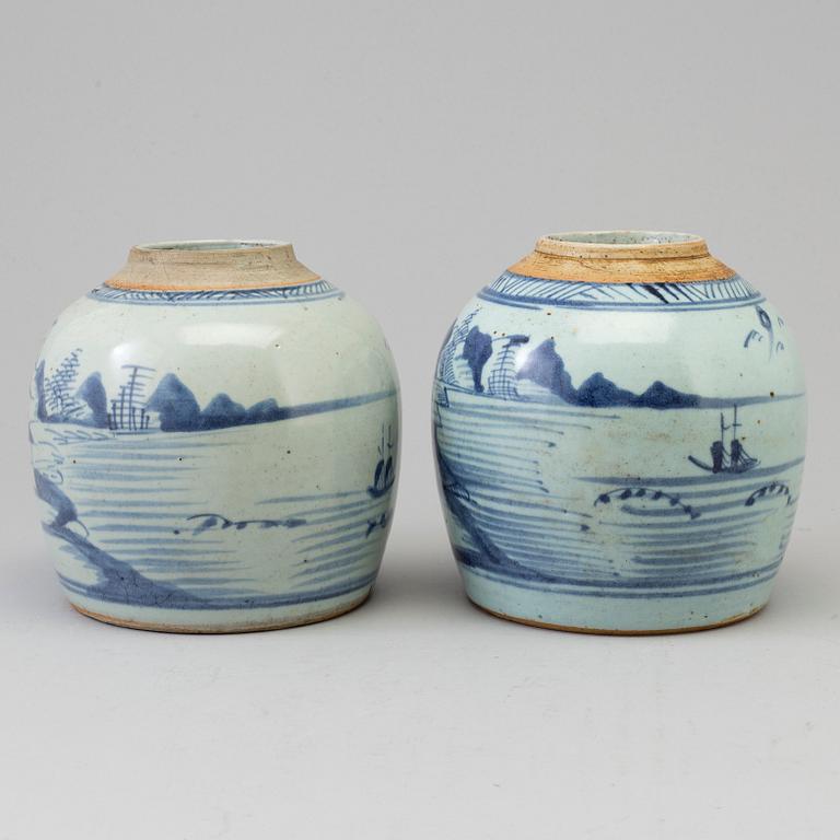 Two blue and white jars, Qing dynasty, 19th Century.