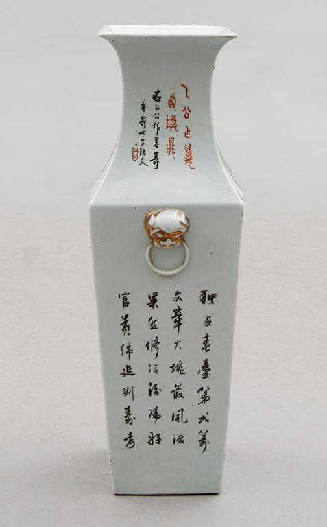 VAS, porslin, Kina, 1800-/1900-tal.