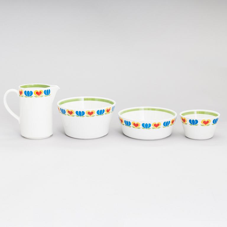 OLGA OSOL, A 1960'/70's 29 piece 'Könni' dinner set for Arabia Finland.