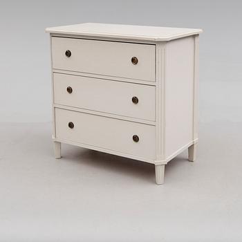 BYRÅ, gustaviansk stil, 1900-talets andra hälft.