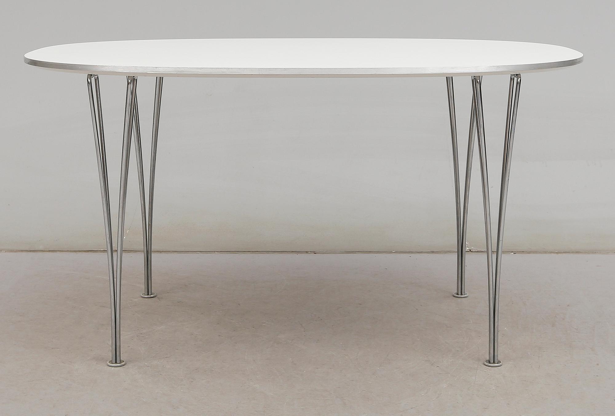 MATBORD, "Superelips", Design Bruno Mathsson och Piet Hein för Fritz Hansen, 2002.