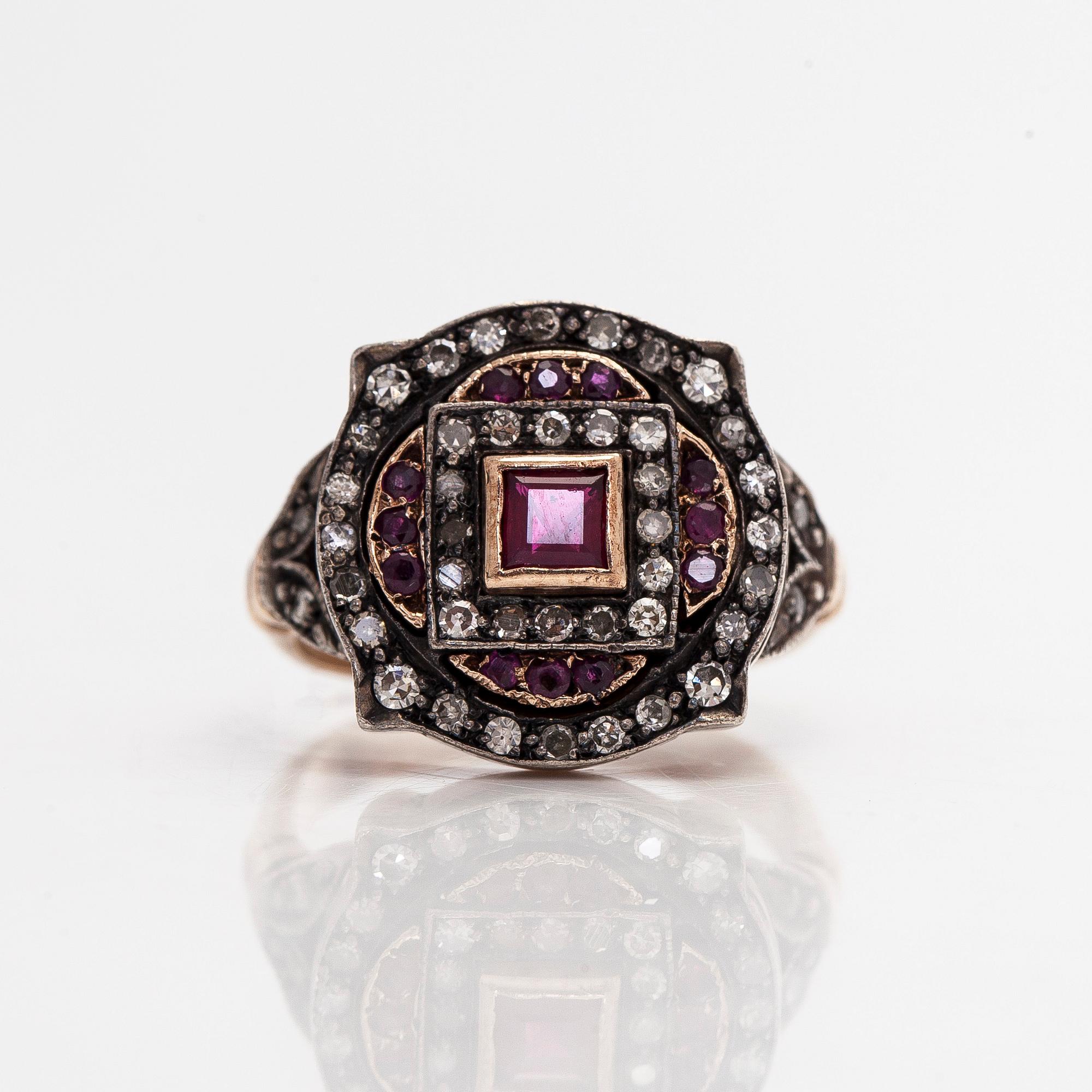 Ring, 8/8 cut diamonds, rubies, 14K (56) gold, silver.
