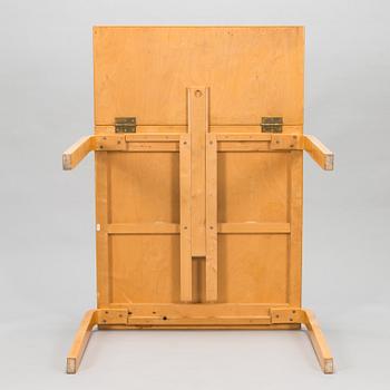 Alvar Aalto, klahvipöytä "DL85", O.Y. Huonekalu- ja Rakennustyötehdas A.B. 1900-luvun puoliväli.