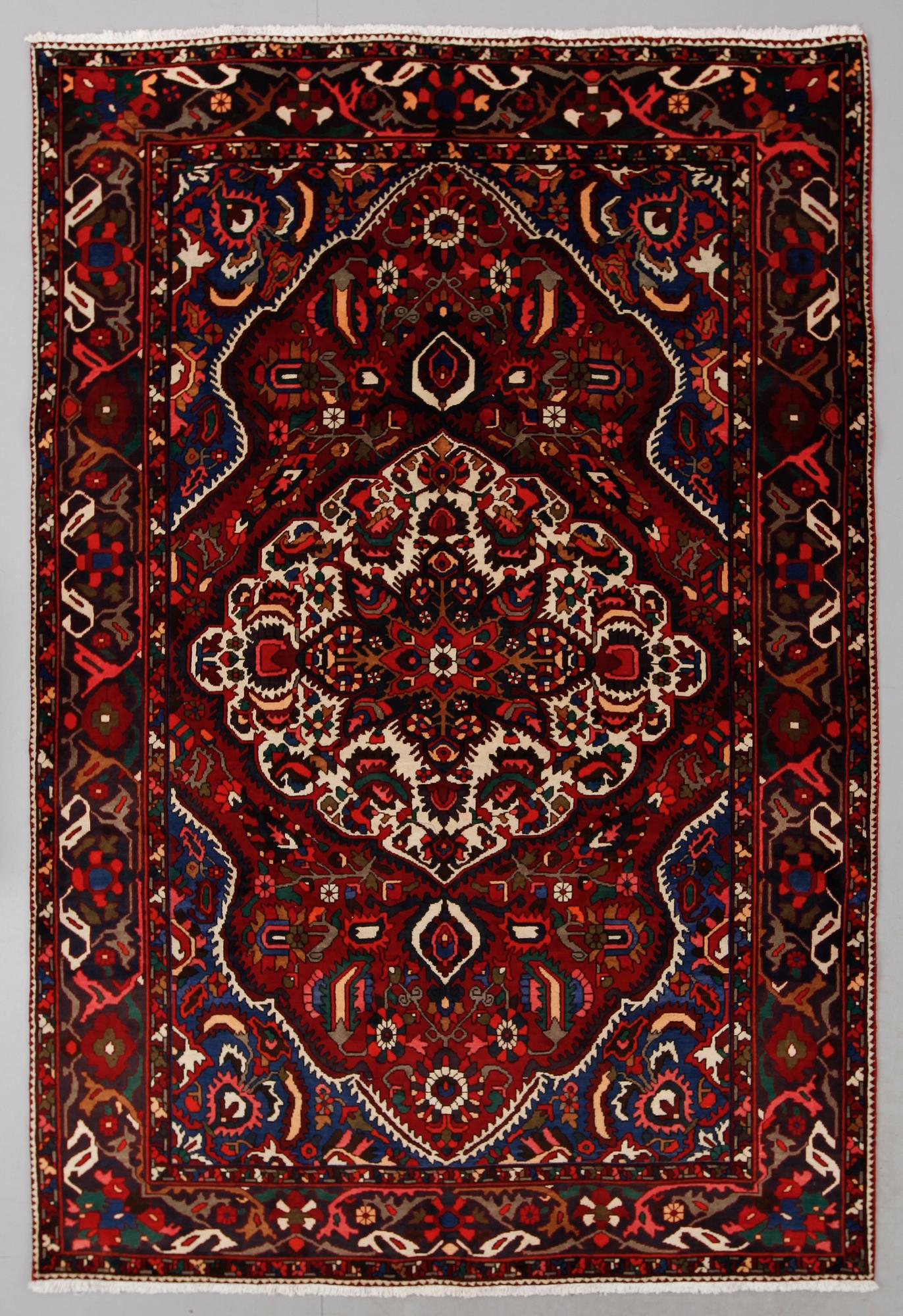 MATTA, Baktiari, ca 315 x 210 cm.